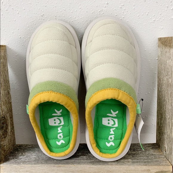 sanuk house slippers